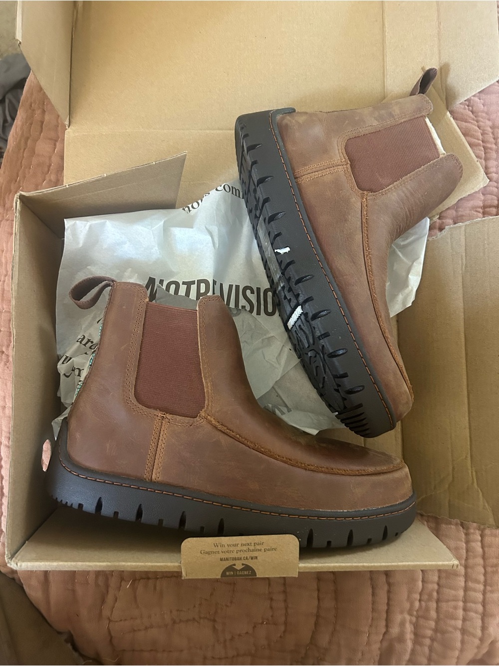NWT! Manitoba Chelsea Boot size 9